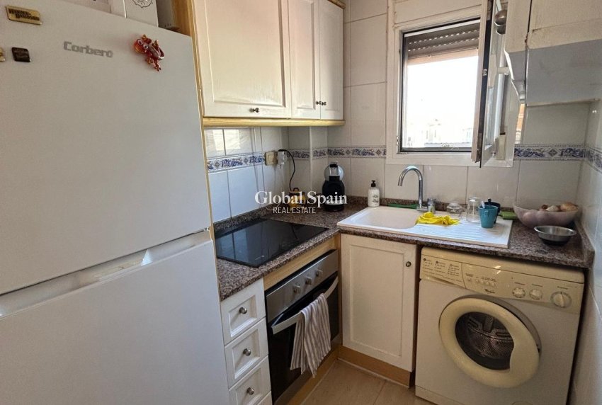 Wederverkoop - APPARTEMENT -
TORREVIEJA - Aguas Nuevas