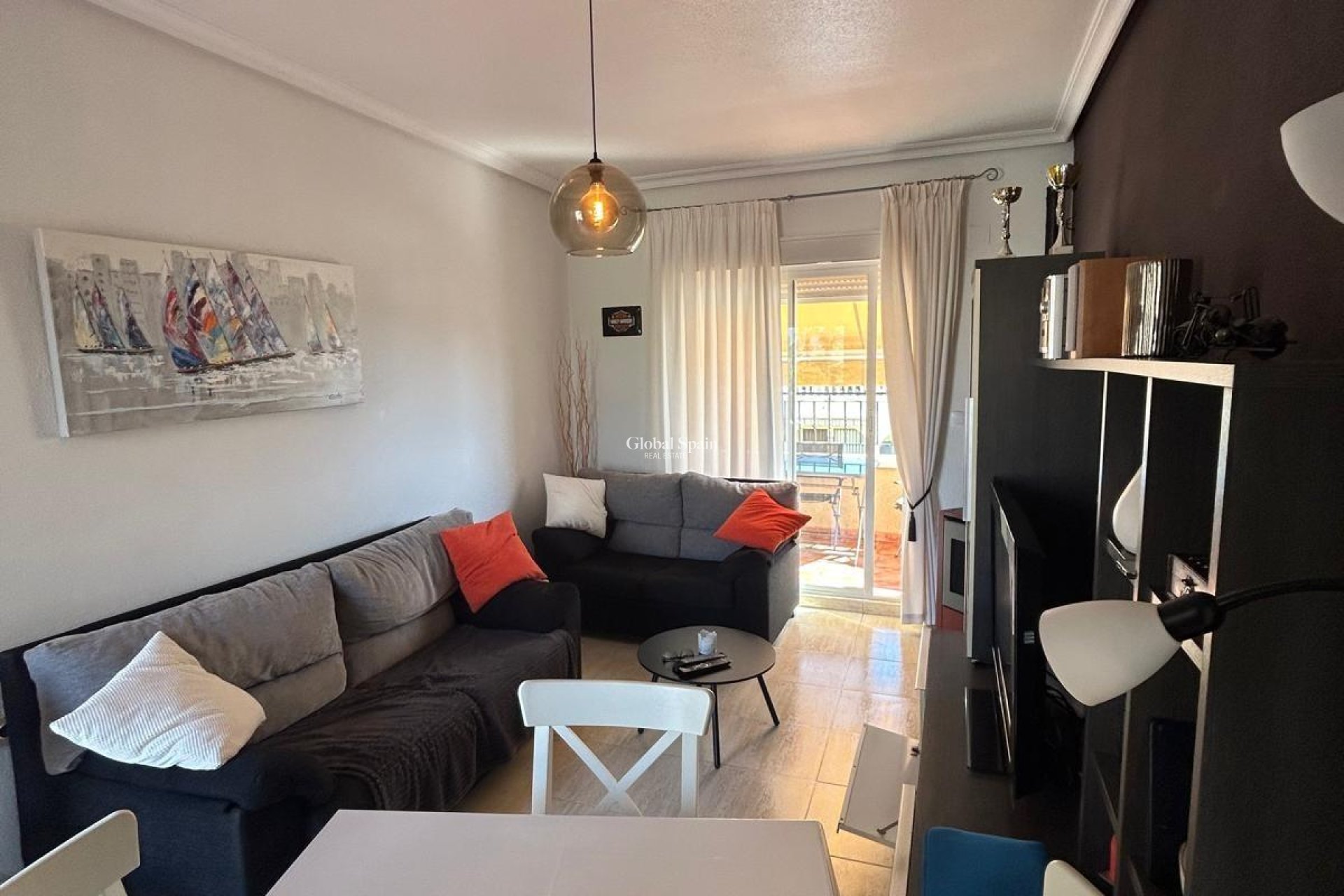 Wederverkoop - APPARTEMENT -
TORREVIEJA - Aguas Nuevas