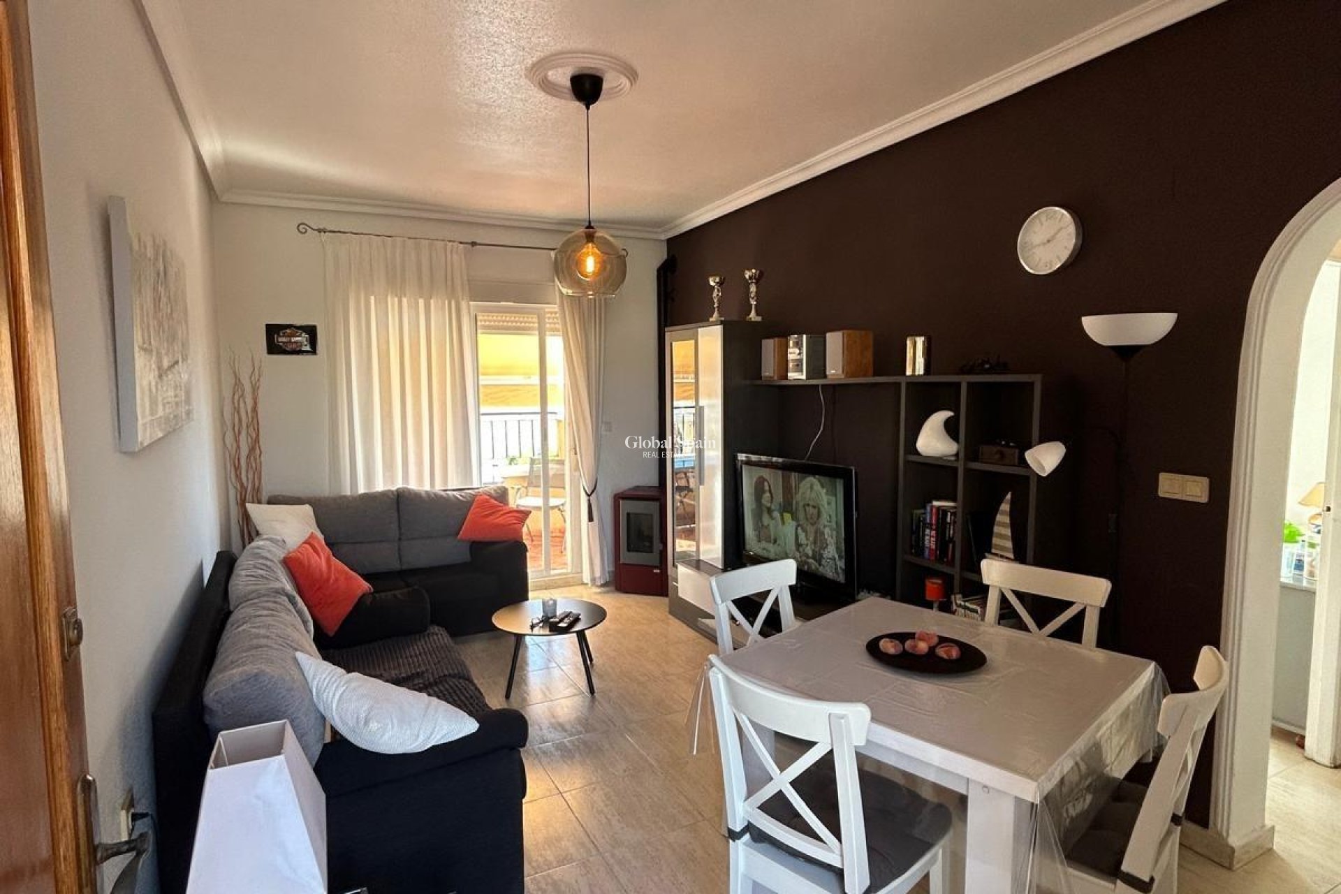Wederverkoop - APPARTEMENT -
TORREVIEJA - Aguas Nuevas