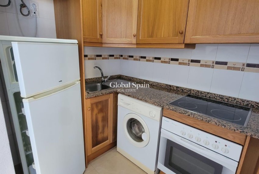 Wederverkoop - APPARTEMENT -
TORREVIEJA - Aguas Nuevas