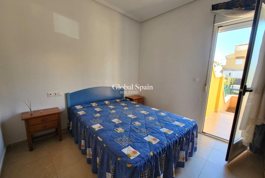 Wederverkoop - APPARTEMENT -
TORREVIEJA - Aguas Nuevas