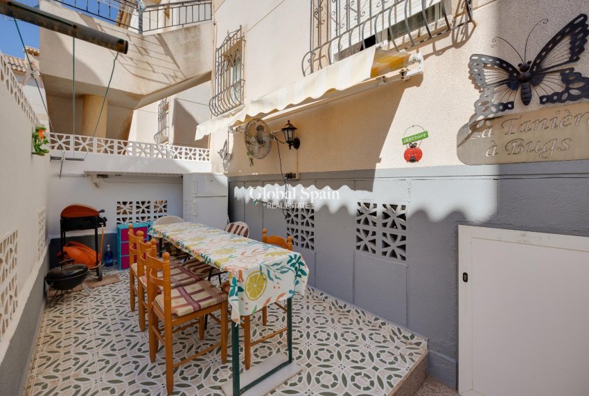 Wederverkoop - APPARTEMENT -
TORREVIEJA - Aguas Nuevas