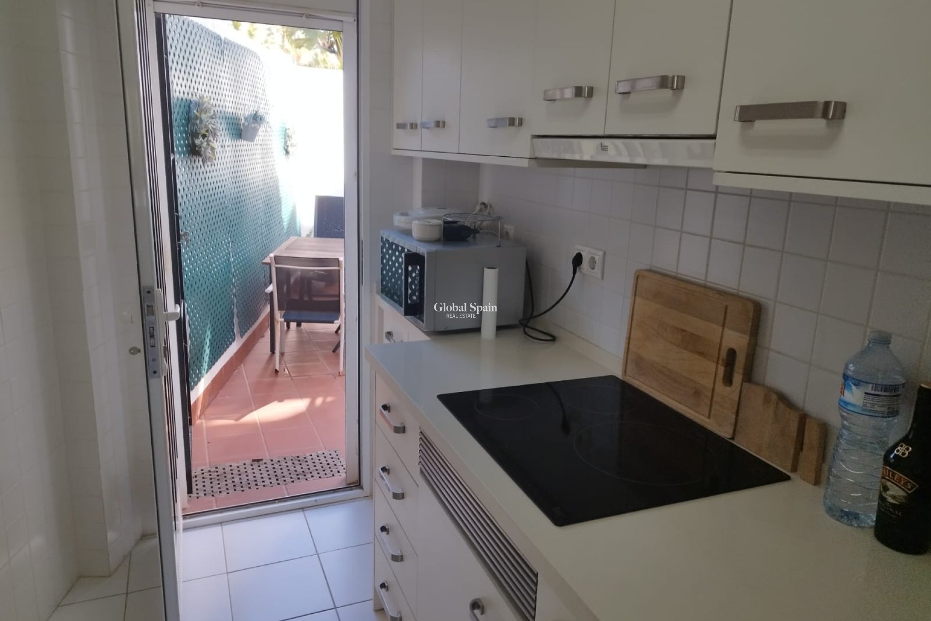 Wederverkoop - APPARTEMENT -
TORREVIEJA - Aguas Nuevas