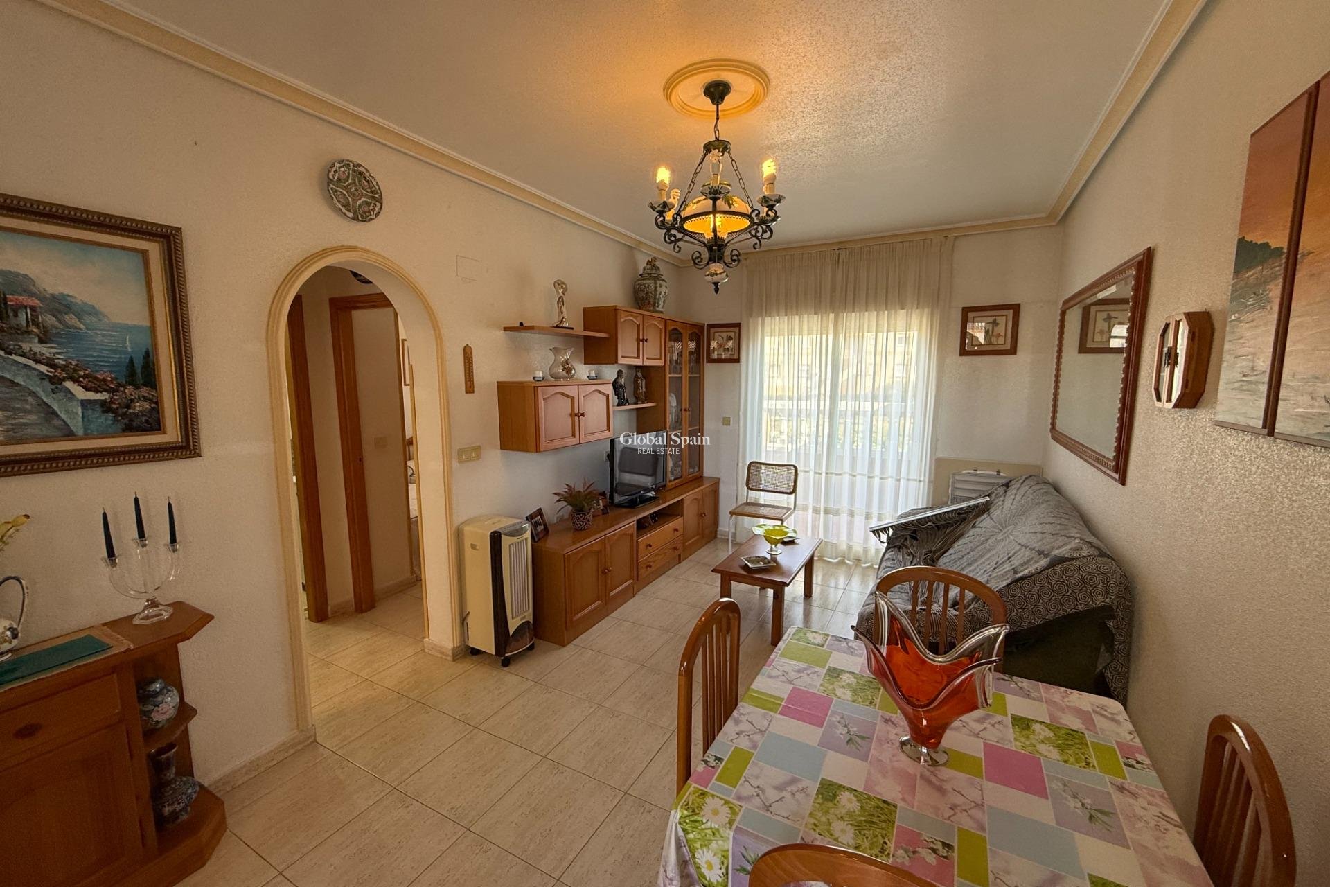 Wederverkoop - APPARTEMENT -
TORREVIEJA - Aguas Nuevas