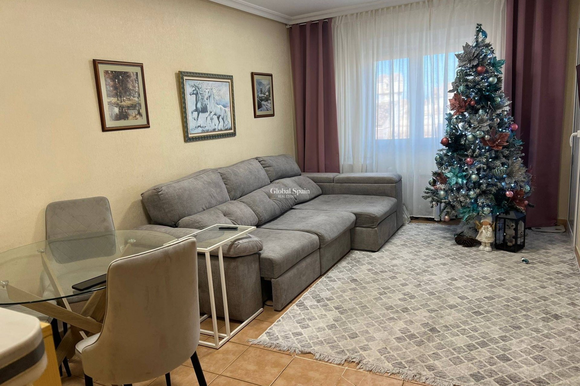 Wederverkoop - APPARTEMENT -
TORREVIEJA - Aguas Nuevas