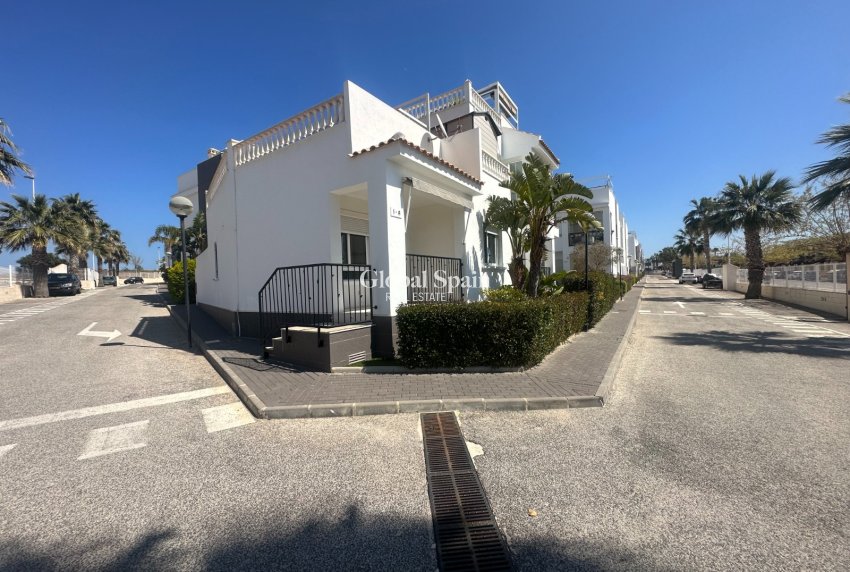 Wederverkoop - APPARTEMENT -
TORREVIEJA - Aguas Nuevas