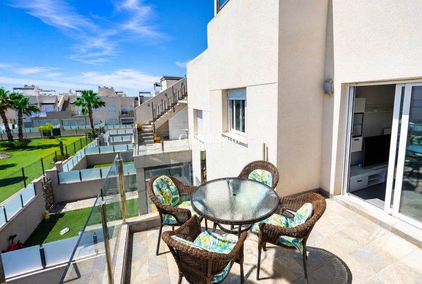 Wederverkoop - APPARTEMENT -
TORREVIEJA - Aguas Nuevas