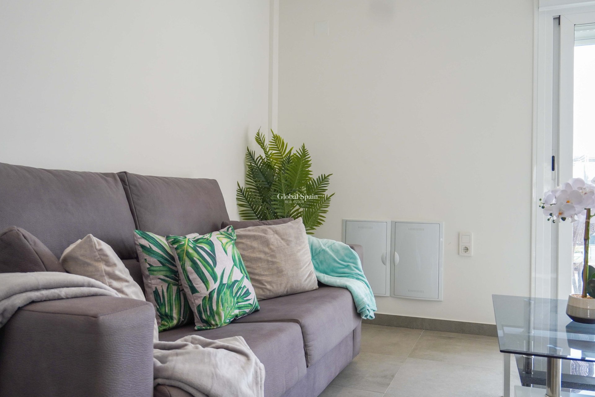 Wederverkoop - APPARTEMENT -
TORREVIEJA - Aguas Nuevas