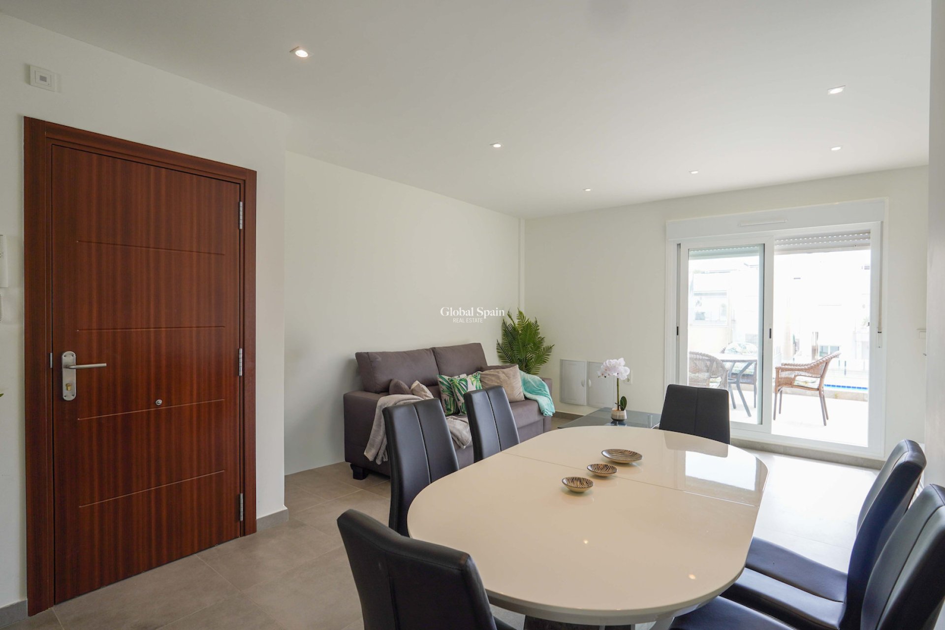 Wederverkoop - APPARTEMENT -
TORREVIEJA - Aguas Nuevas