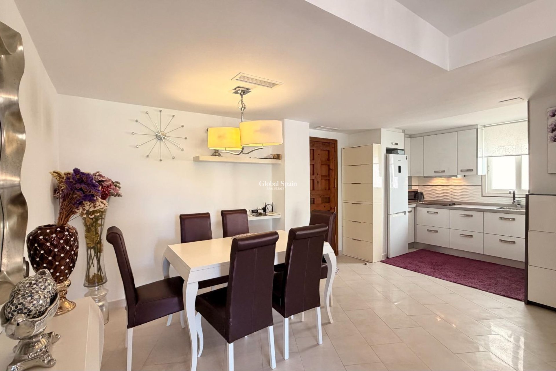 Wederverkoop - APPARTEMENT -
TORREVIEJA - Aldea del mar