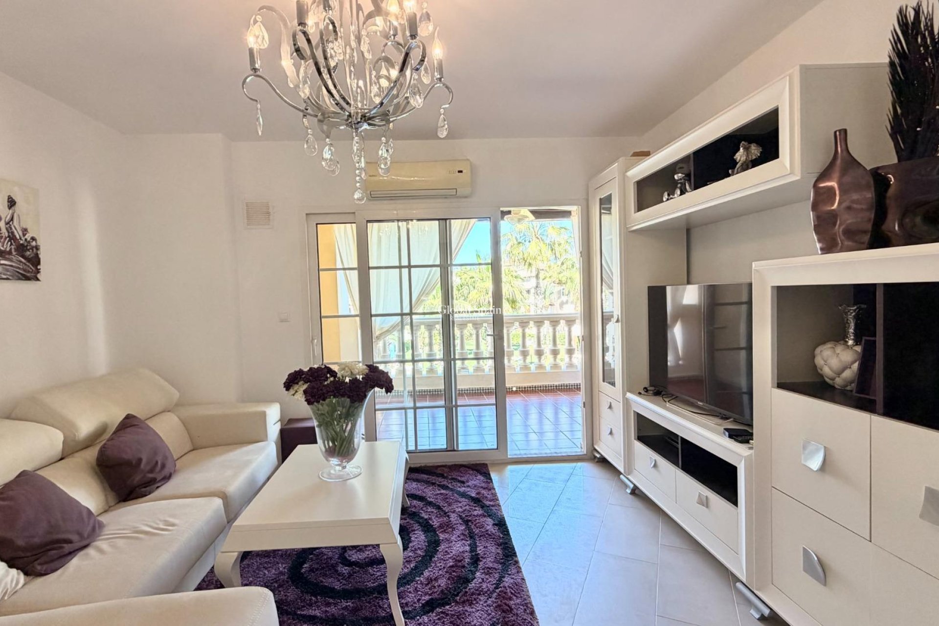 Wederverkoop - APPARTEMENT -
TORREVIEJA - Aldea del mar