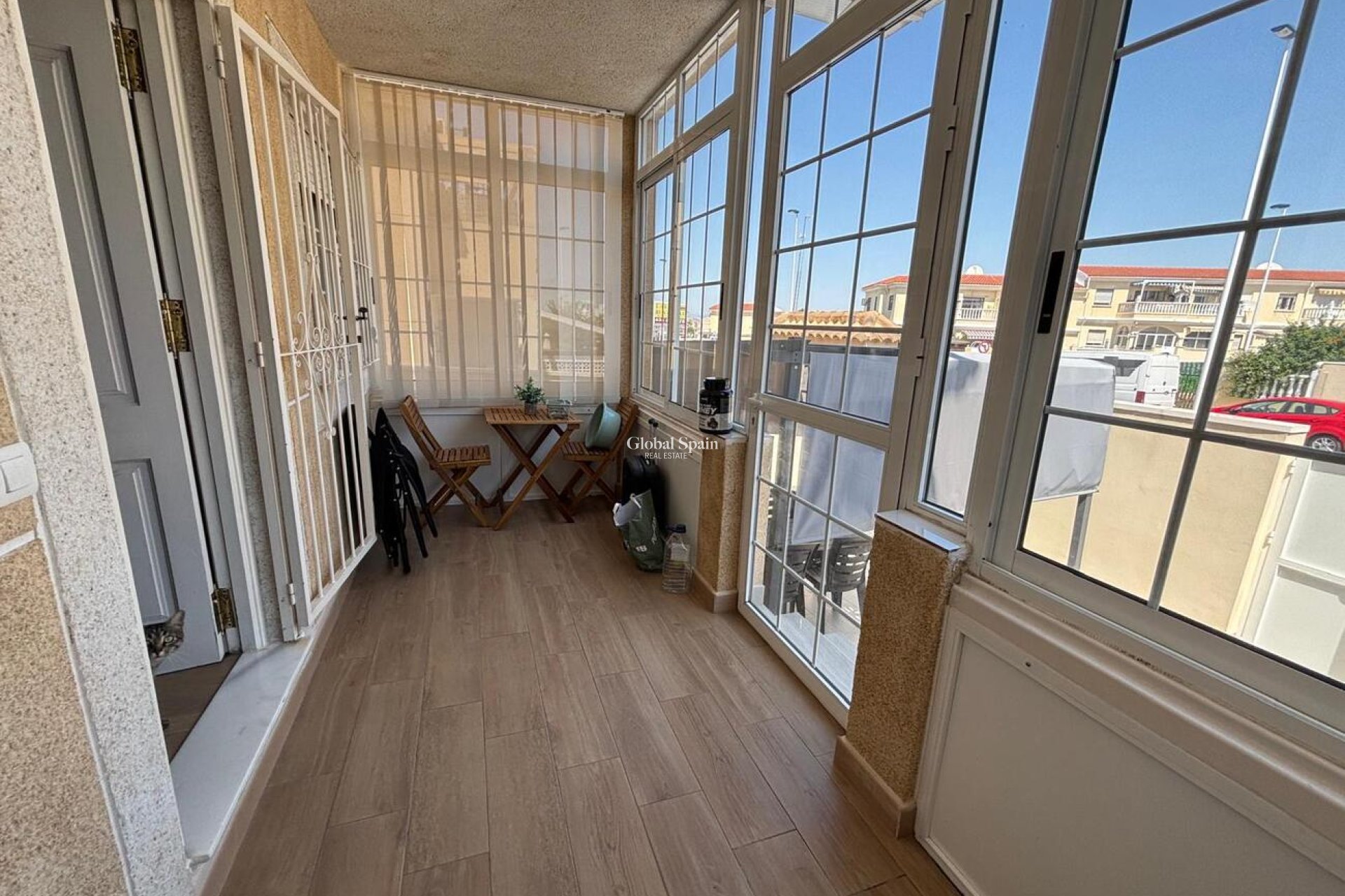 Wederverkoop - APPARTEMENT -
TORREVIEJA - aqua nuevas