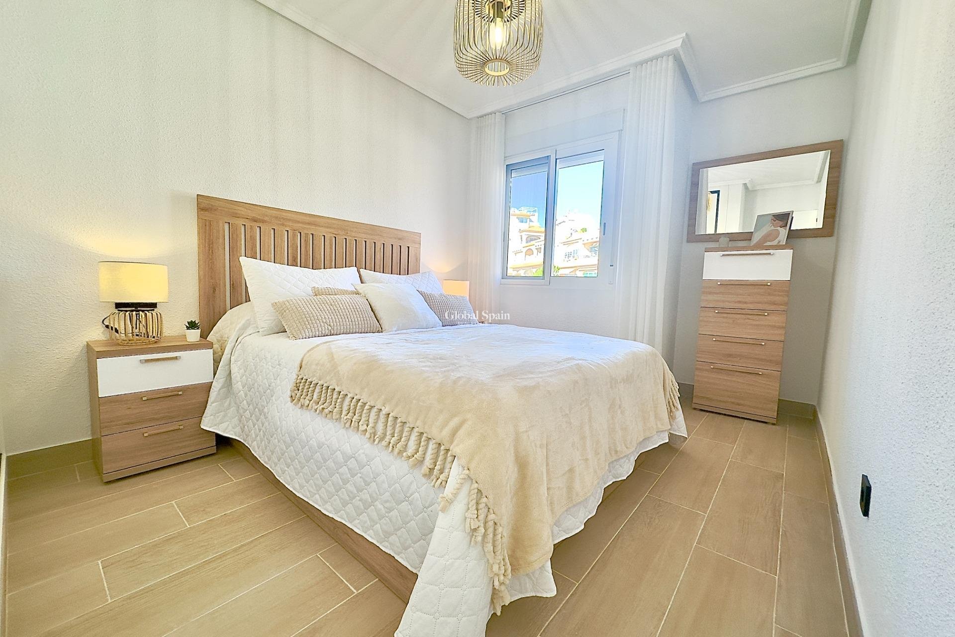 Wederverkoop - Appartement -
TORREVIEJA - Cabo Cervera