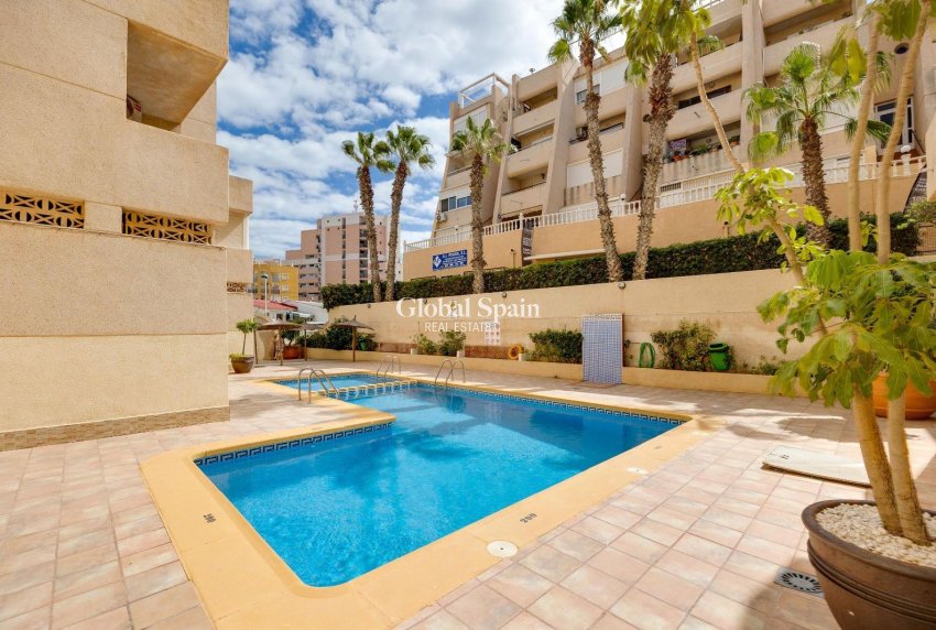 Wederverkoop - APPARTEMENT -
TORREVIEJA - Cabo Cervera