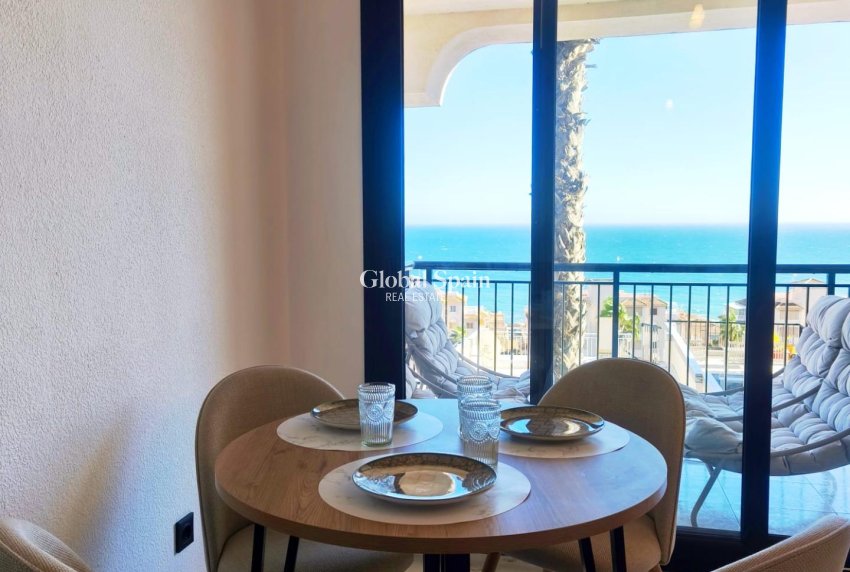 Wederverkoop - APPARTEMENT -
TORREVIEJA - Cabo Cervera