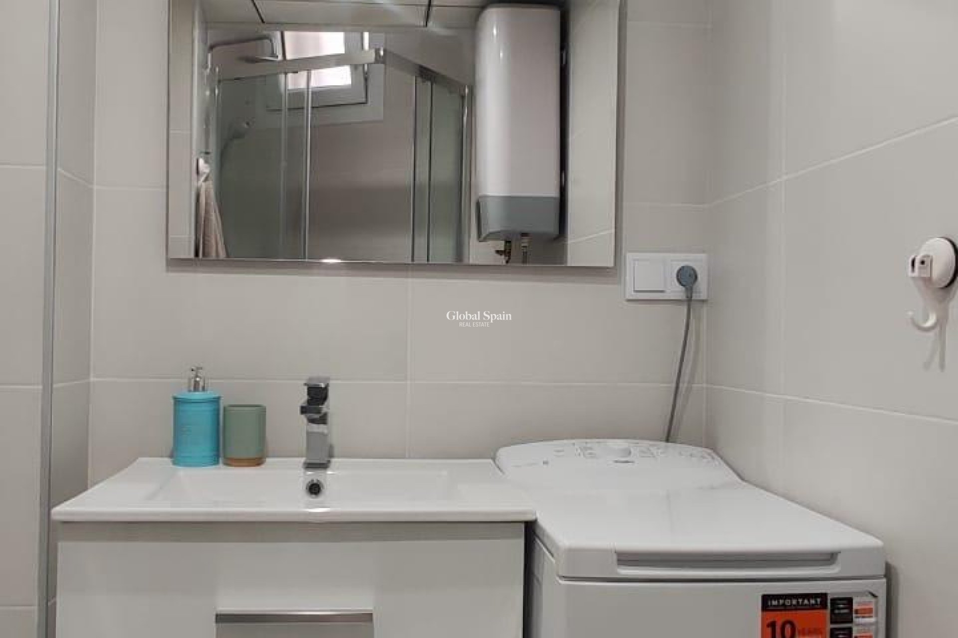 Wederverkoop - APPARTEMENT -
TORREVIEJA - Cabo Cervera