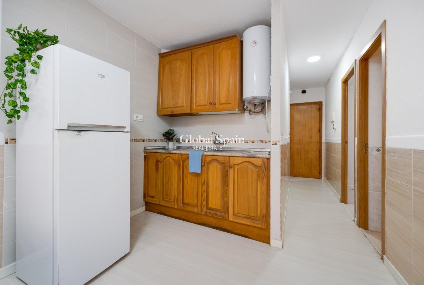 Wederverkoop - APPARTEMENT -
TORREVIEJA - Cabo Cervera