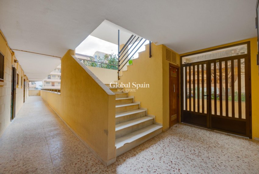 Wederverkoop - APPARTEMENT -
TORREVIEJA - Cabo Cervera