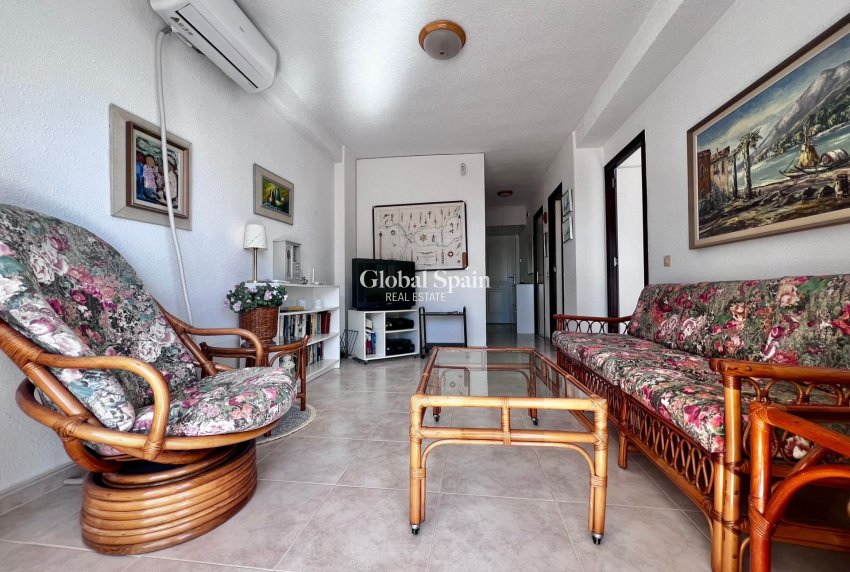 Wederverkoop - APPARTEMENT -
TORREVIEJA - Cabo Cervera