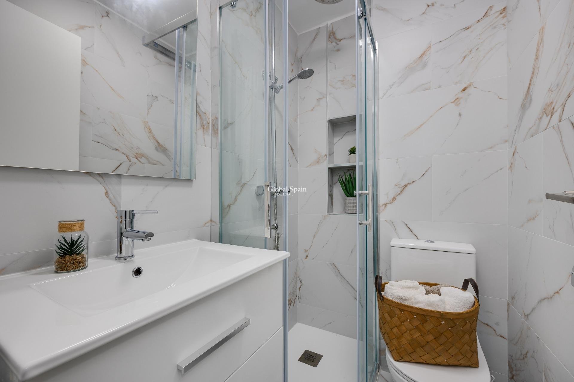 Wederverkoop - APPARTEMENT -
TORREVIEJA - Cabo Cervera