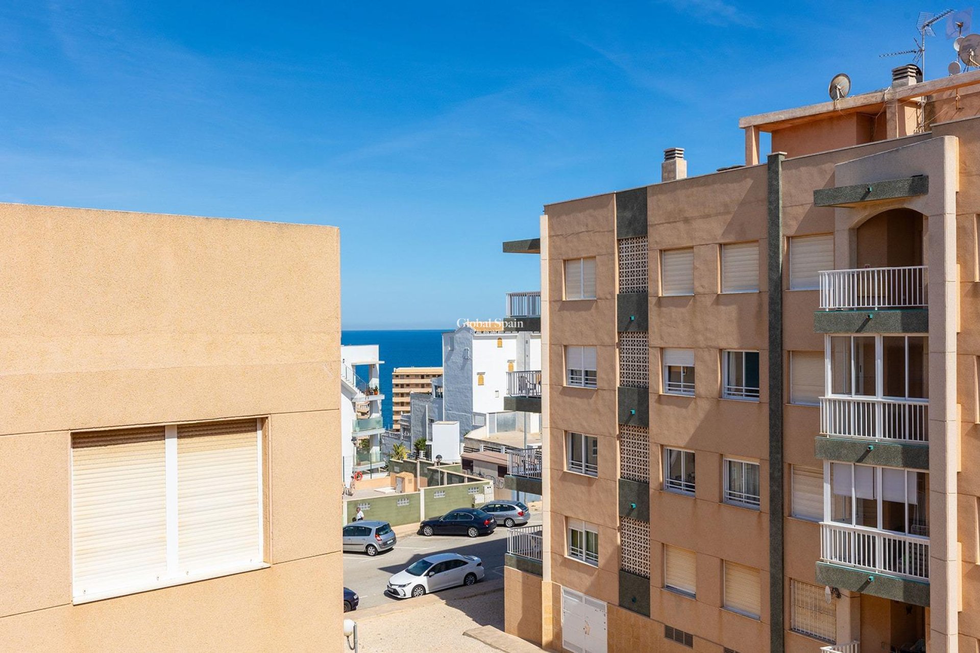 Wederverkoop - APPARTEMENT -
TORREVIEJA - Cabo Cervera