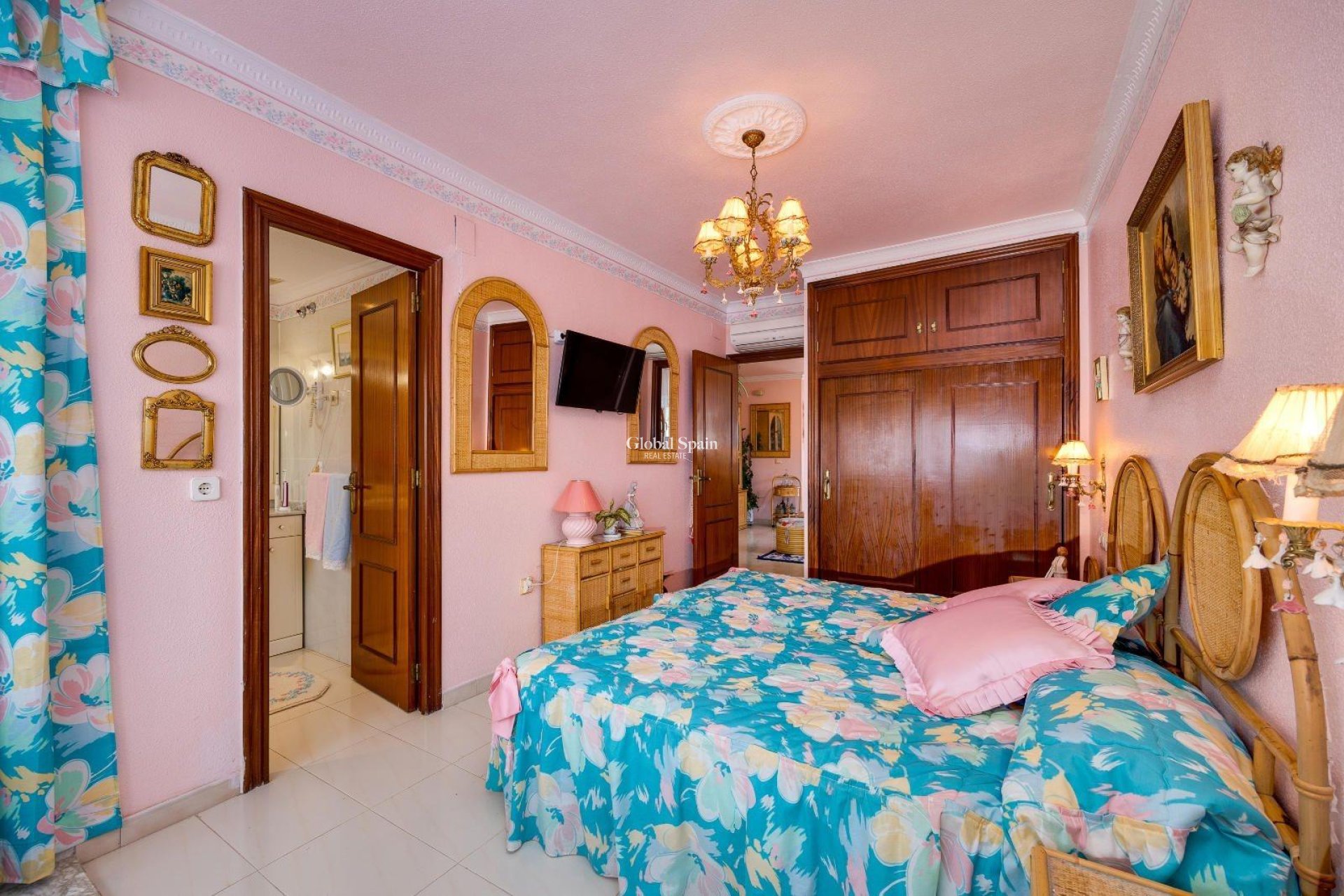 Wederverkoop - APPARTEMENT -
TORREVIEJA - Cabo Cervera