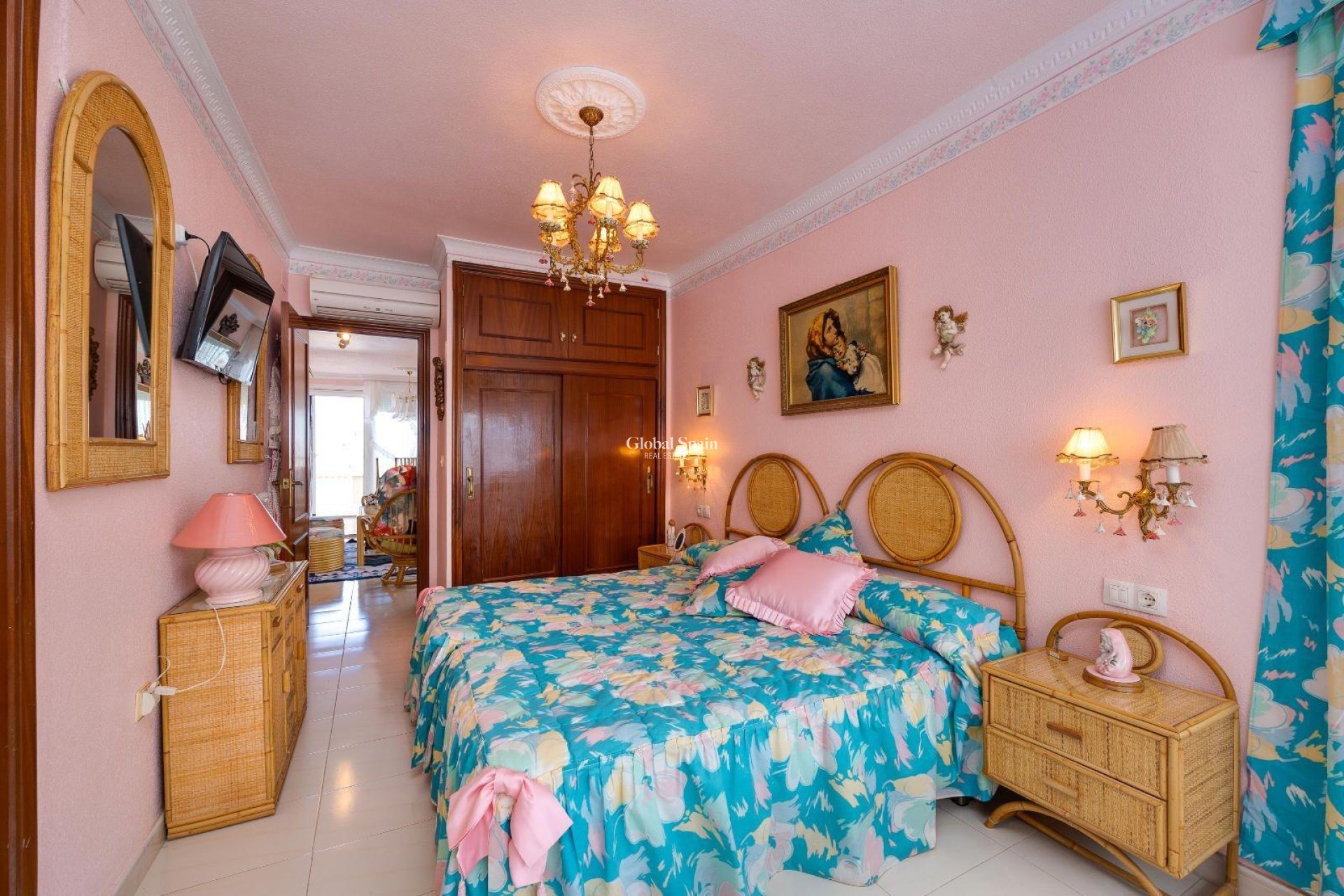 Wederverkoop - APPARTEMENT -
TORREVIEJA - Cabo Cervera