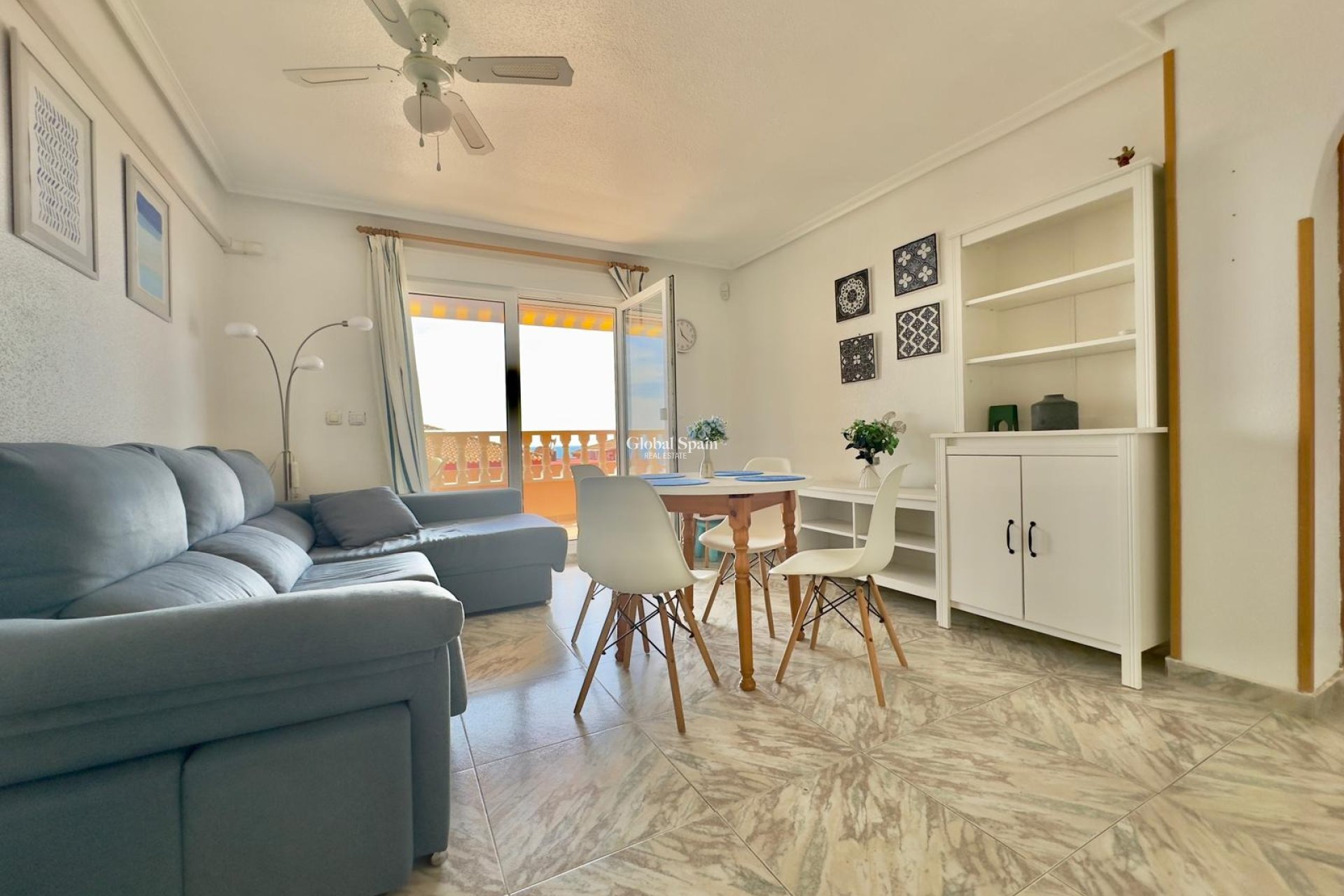 Wederverkoop - APPARTEMENT -
TORREVIEJA - Cabo Cervera