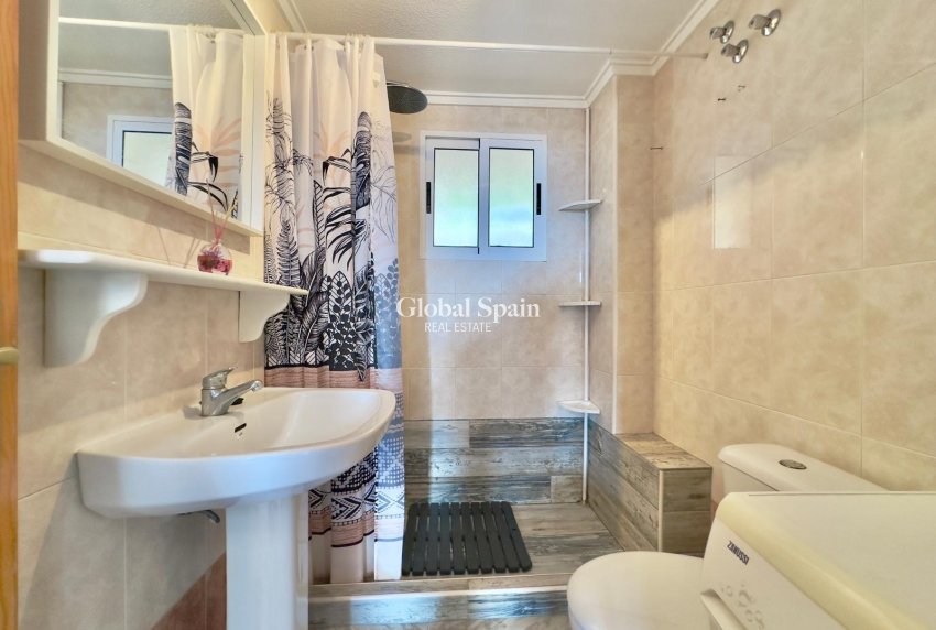 Wederverkoop - APPARTEMENT -
TORREVIEJA - Cabo Cervera