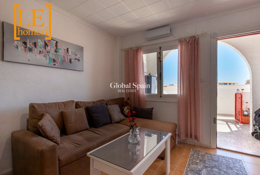 Wederverkoop - APPARTEMENT -
TORREVIEJA - Cabo Cervera