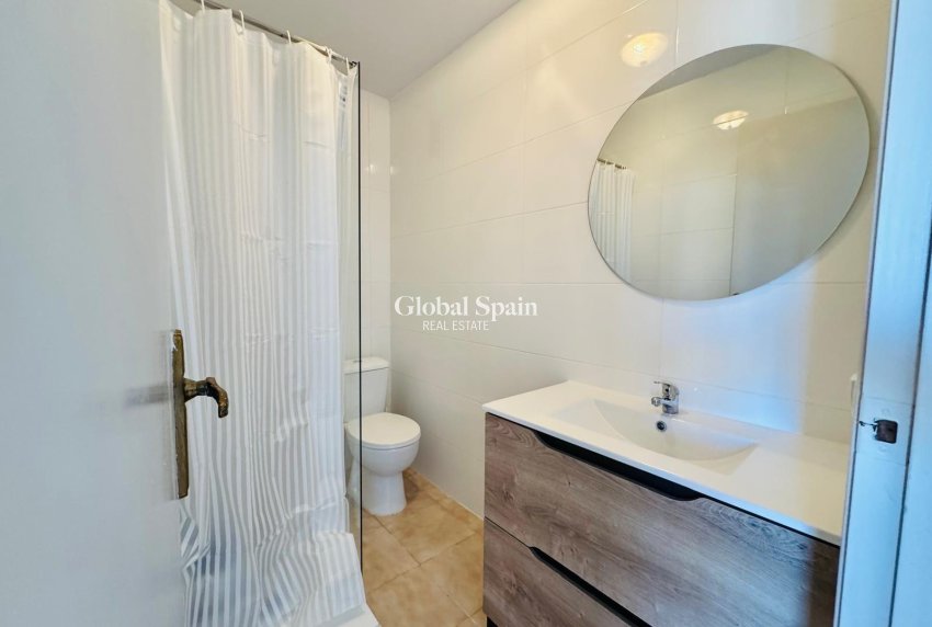 Wederverkoop - APPARTEMENT -
TORREVIEJA - Cabo Cervera