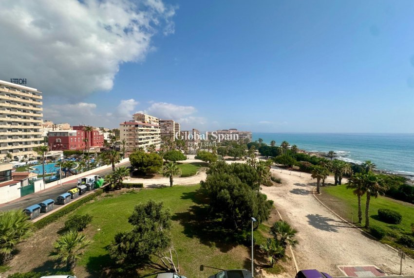Wederverkoop - APPARTEMENT -
TORREVIEJA - Cabo Cervera