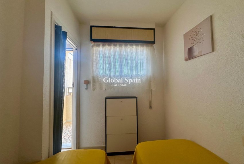 Wederverkoop - APPARTEMENT -
TORREVIEJA - Cabo Cervera