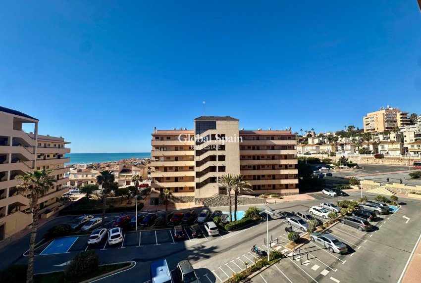 Wederverkoop - APPARTEMENT -
TORREVIEJA - Cabo Cervera