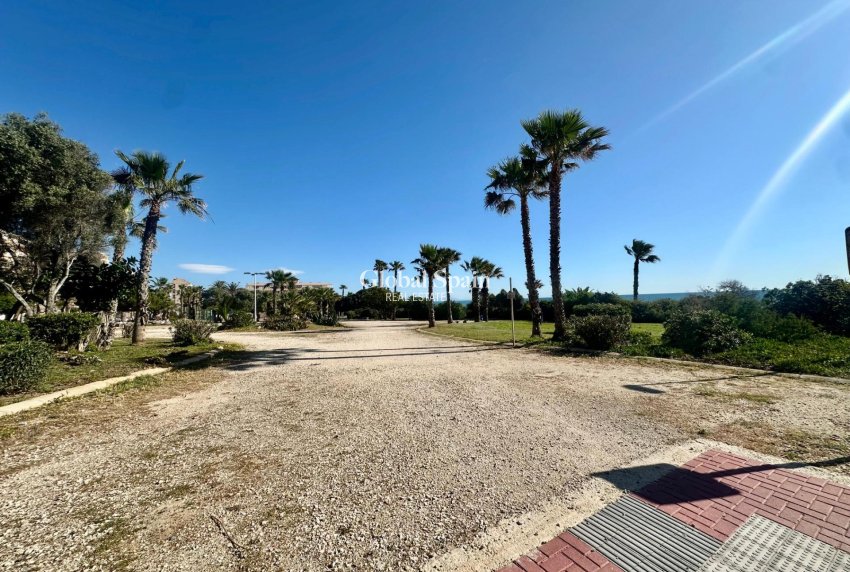 Wederverkoop - APPARTEMENT -
TORREVIEJA - Cabo Cervera