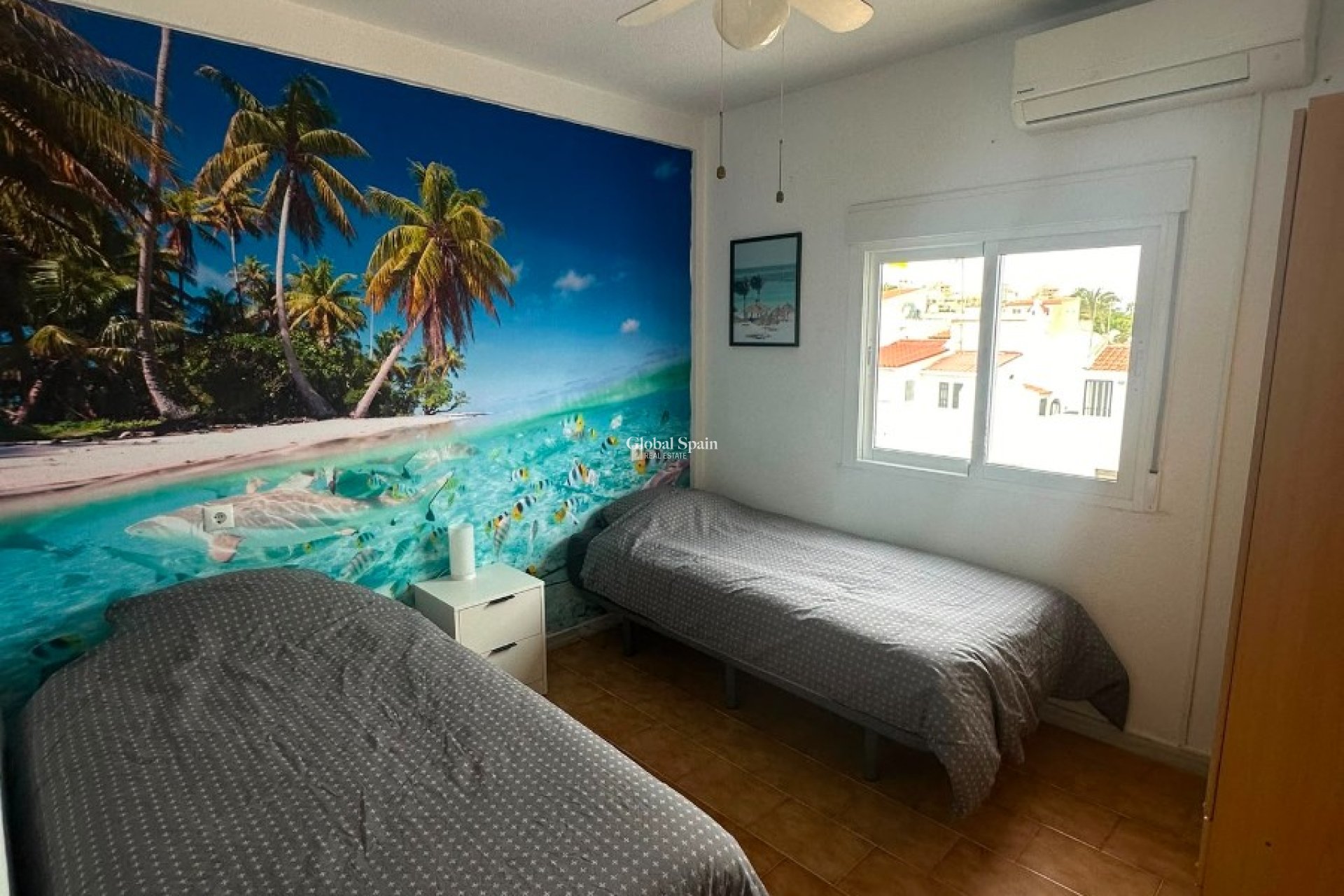 Wederverkoop - APPARTEMENT -
TORREVIEJA - Calas blanca
