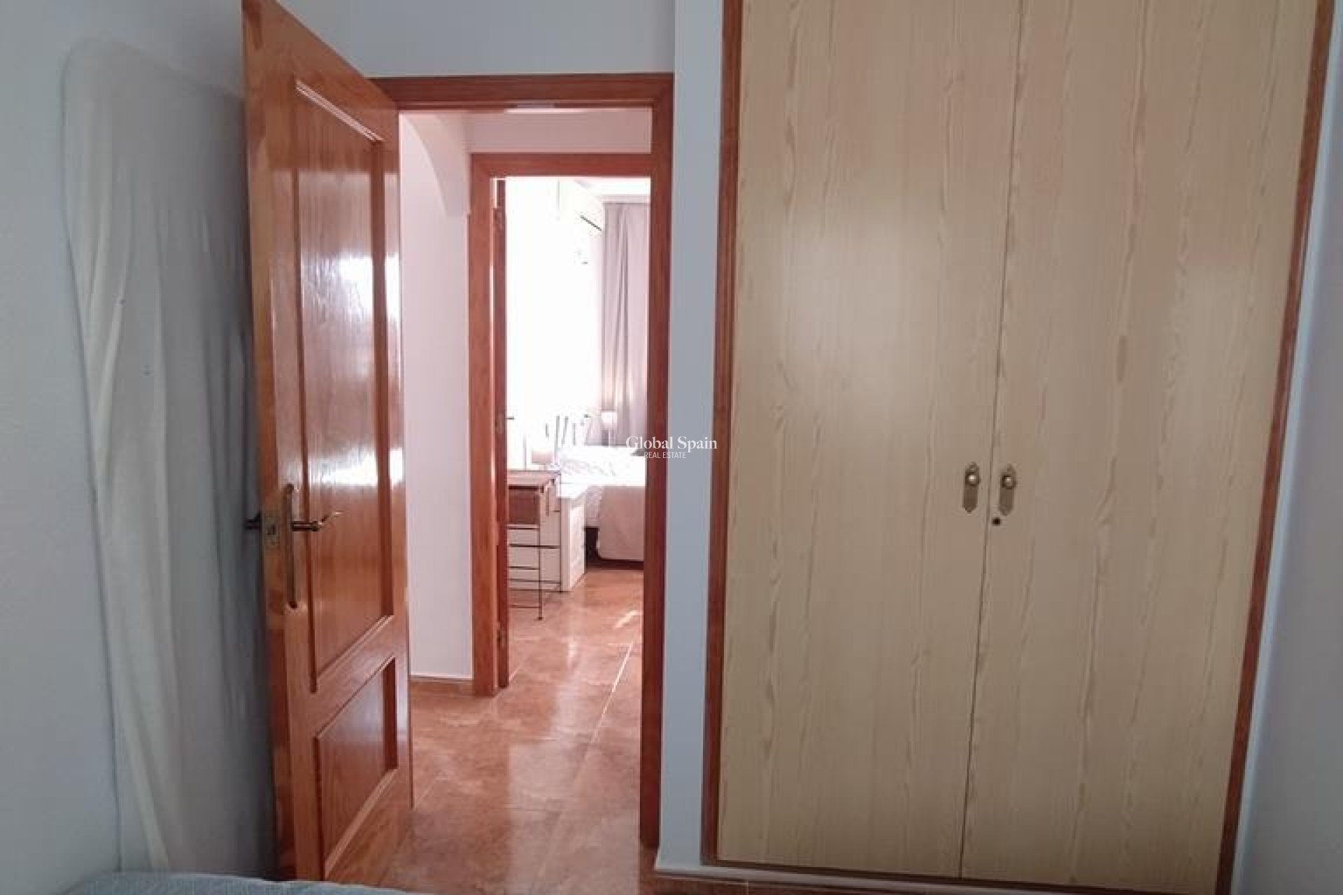 Wederverkoop - APPARTEMENT -
TORREVIEJA - CASCO URBANO