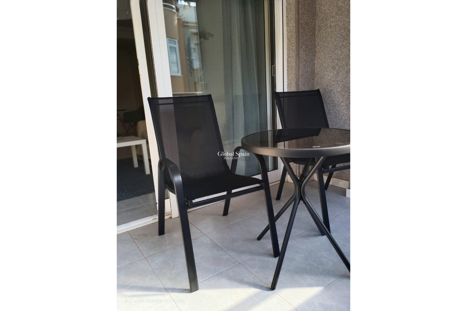 Wederverkoop - APPARTEMENT -
TORREVIEJA - Center