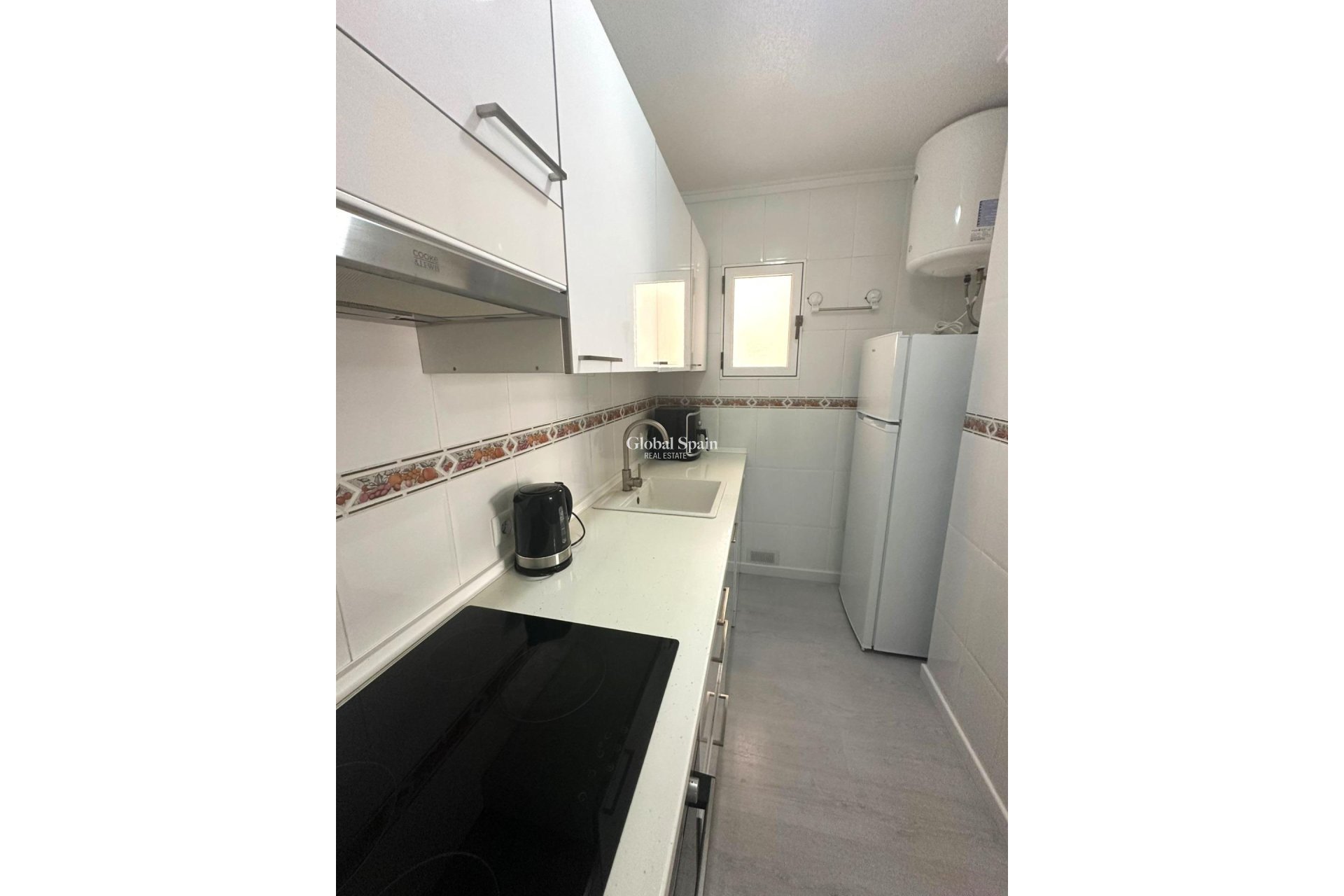 Wederverkoop - APPARTEMENT -
TORREVIEJA - Center