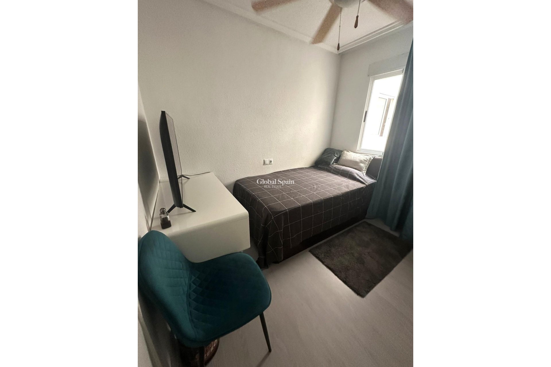 Wederverkoop - APPARTEMENT -
TORREVIEJA - Center