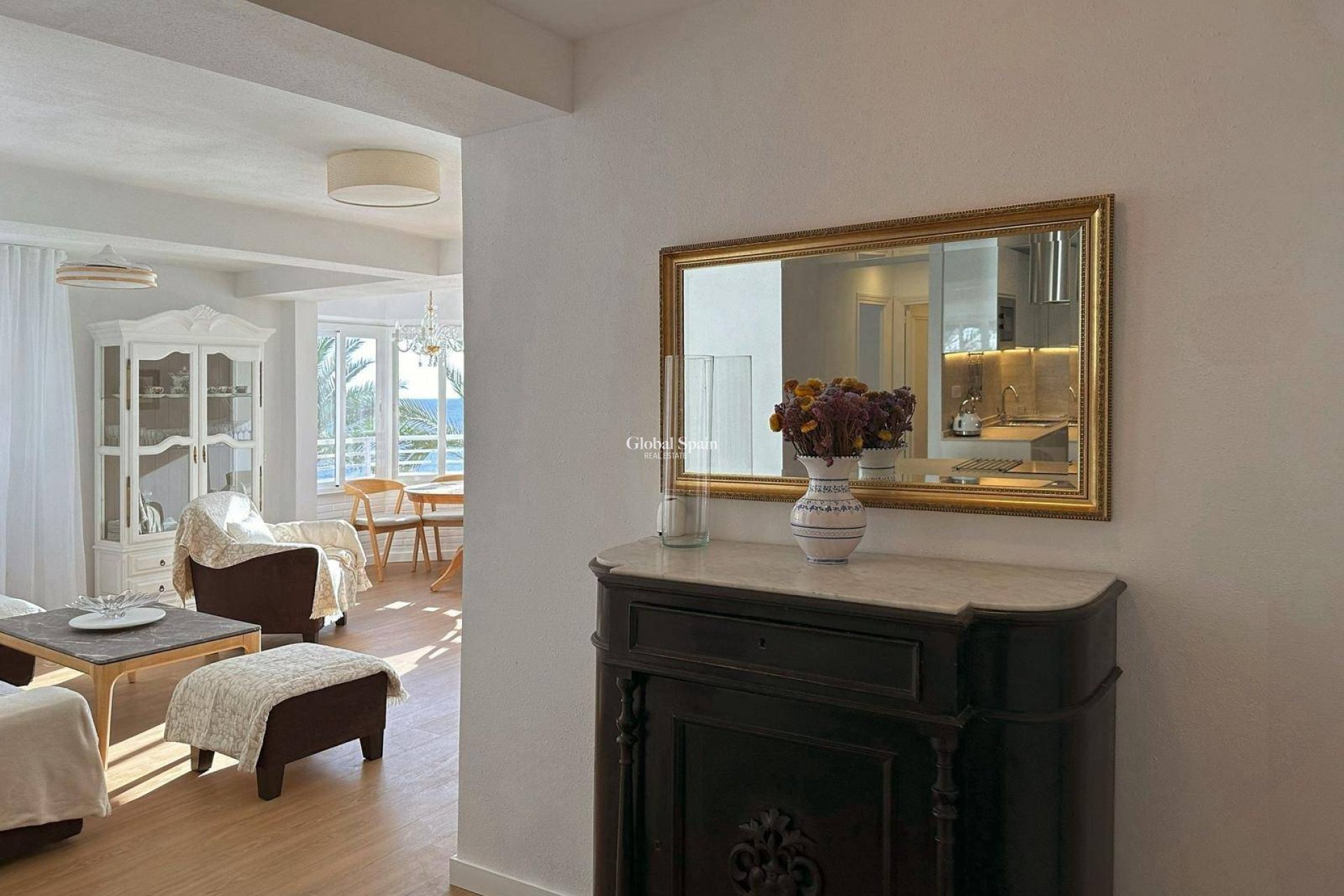 Wederverkoop - APPARTEMENT -
TORREVIEJA - Center