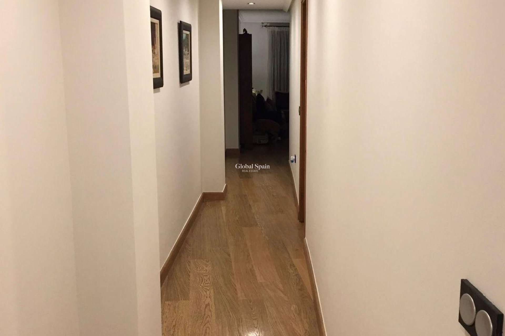 Wederverkoop - APPARTEMENT -
TORREVIEJA - Center