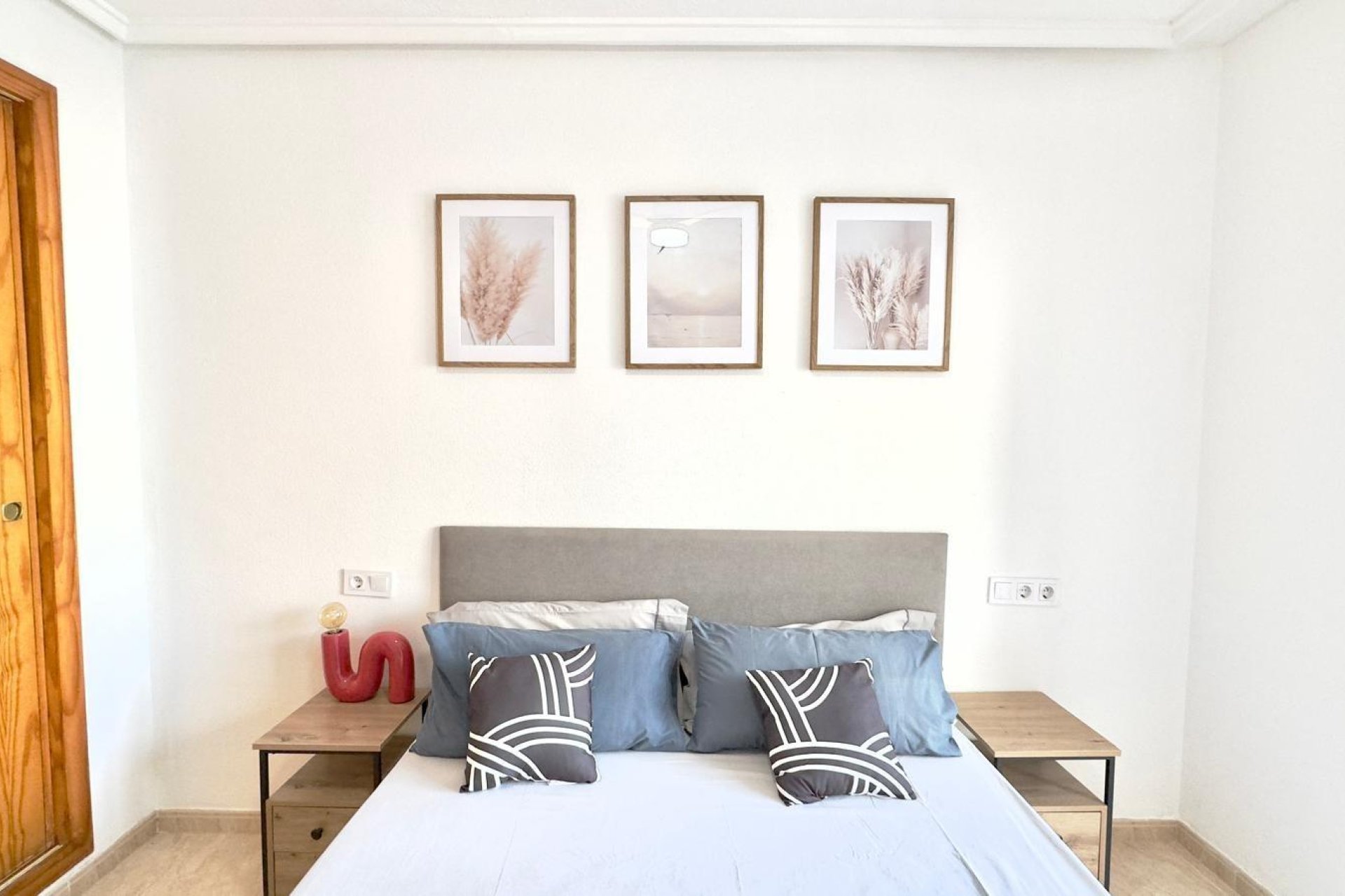 Wederverkoop - APPARTEMENT -
TORREVIEJA - Center