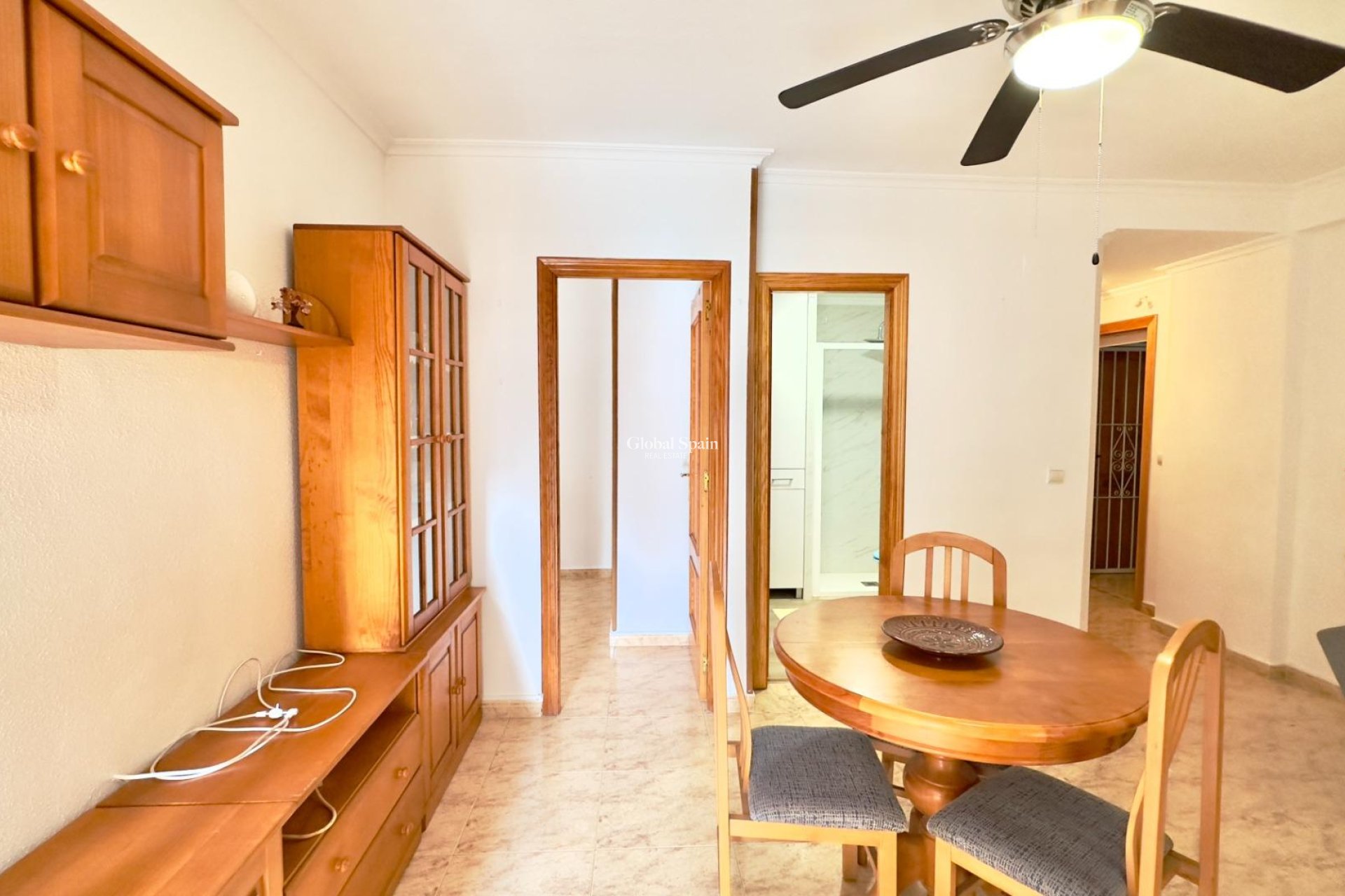 Wederverkoop - APPARTEMENT -
TORREVIEJA - Center