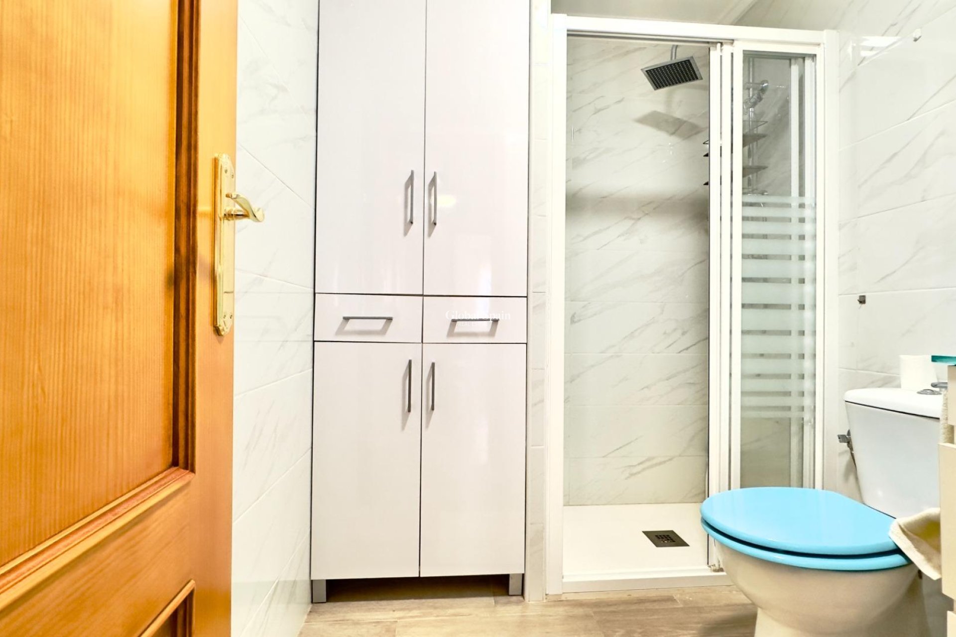 Wederverkoop - APPARTEMENT -
TORREVIEJA - Center