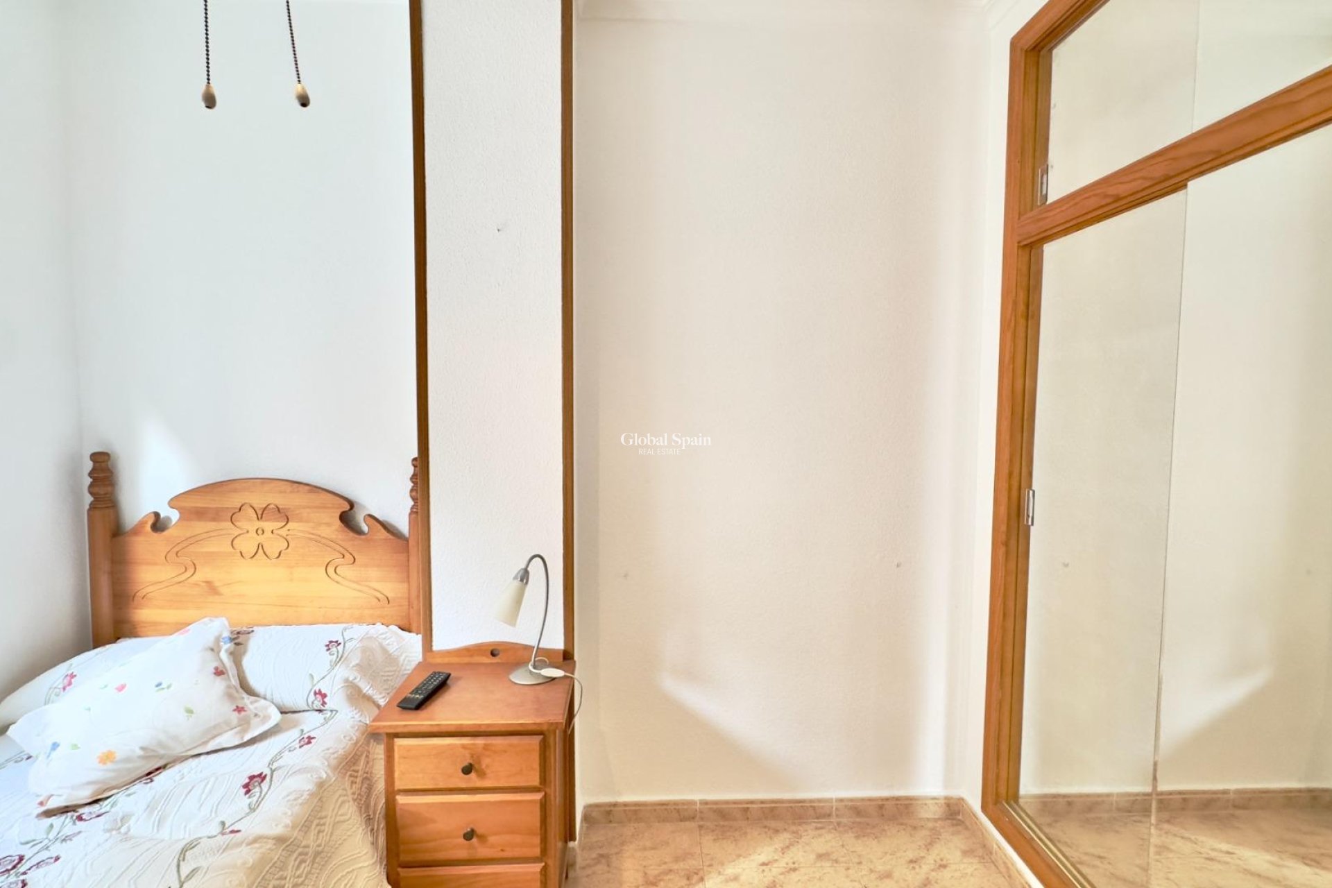 Wederverkoop - APPARTEMENT -
TORREVIEJA - Center