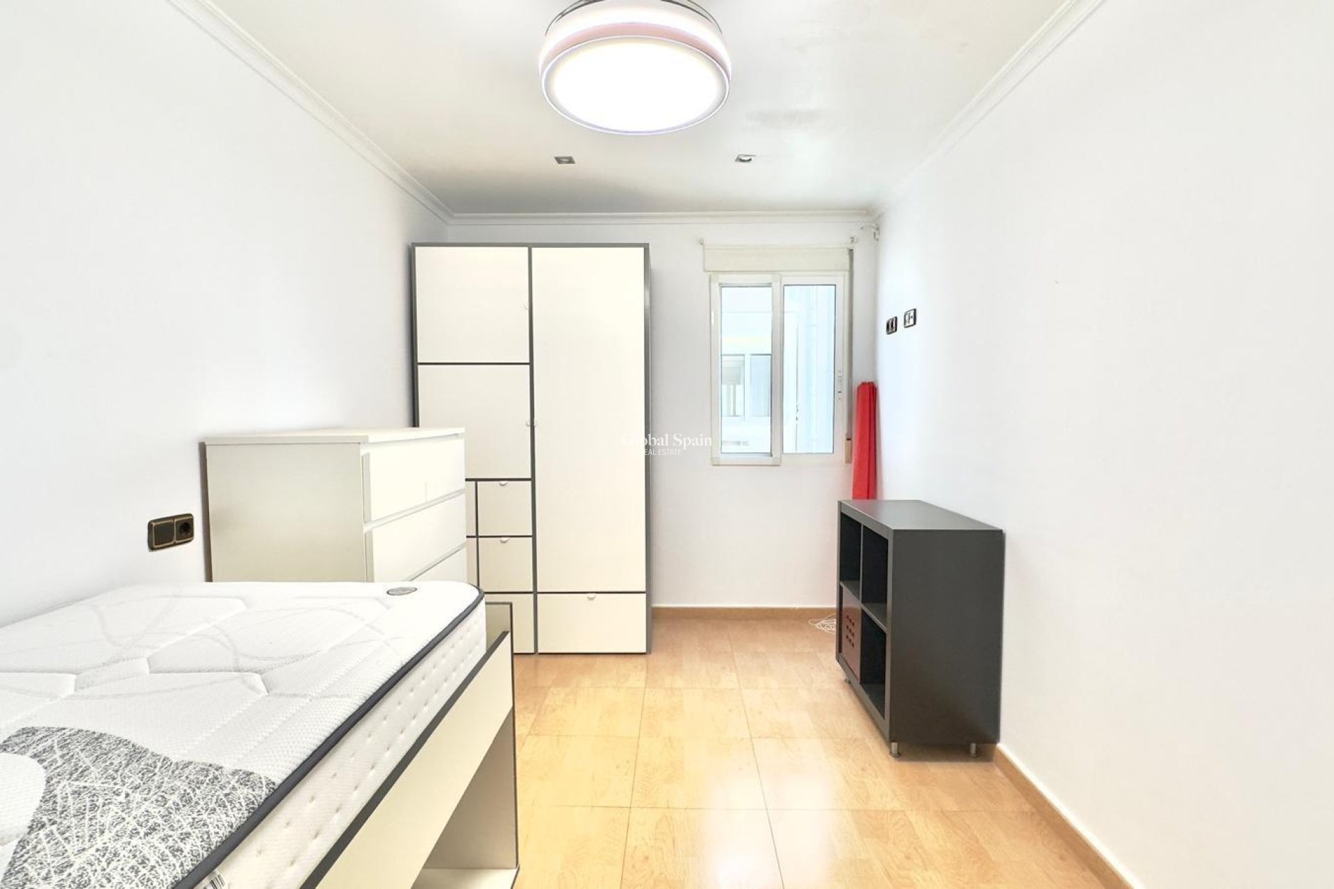 Wederverkoop - APPARTEMENT -
TORREVIEJA - Center