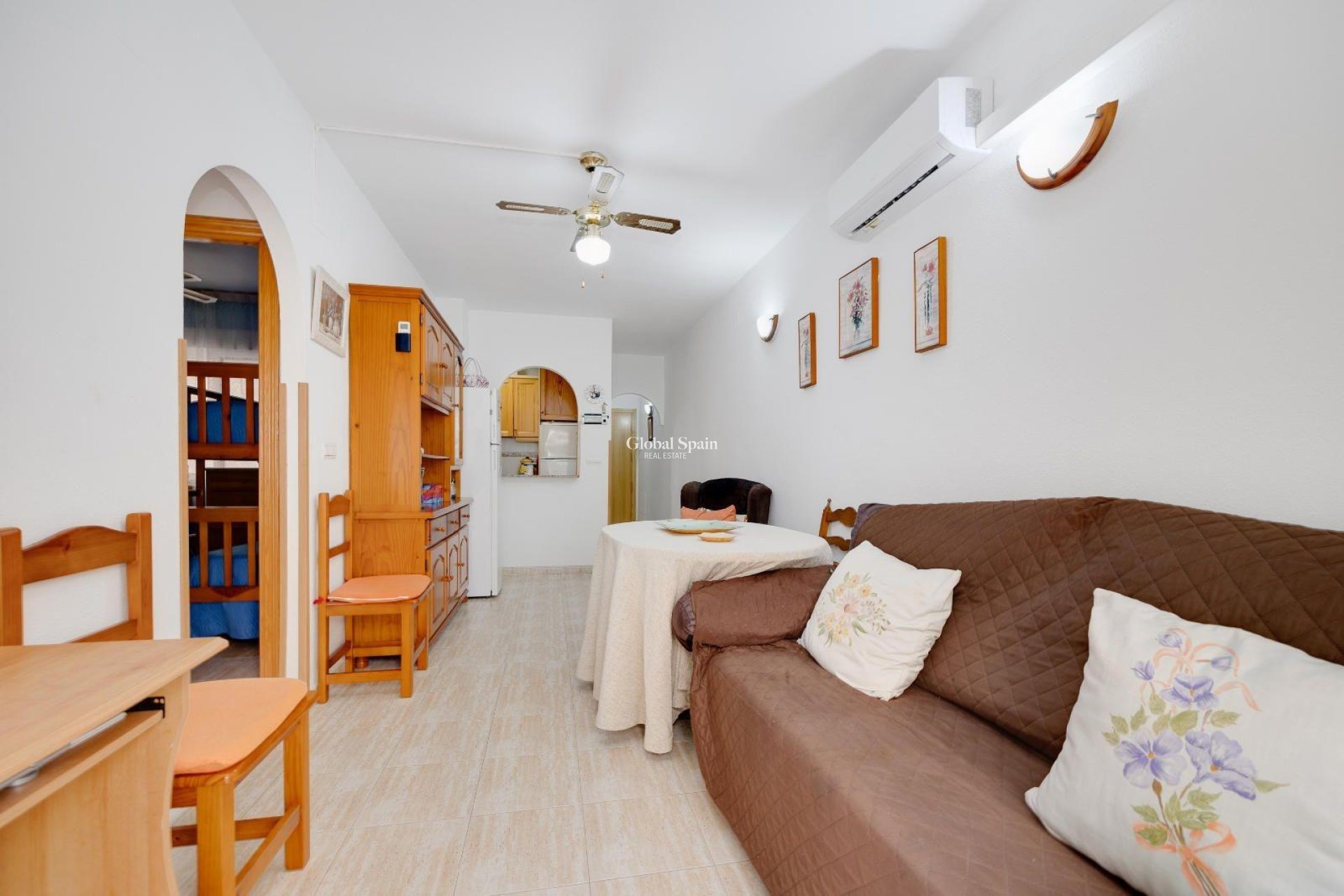 Wederverkoop - APPARTEMENT -
TORREVIEJA - Center