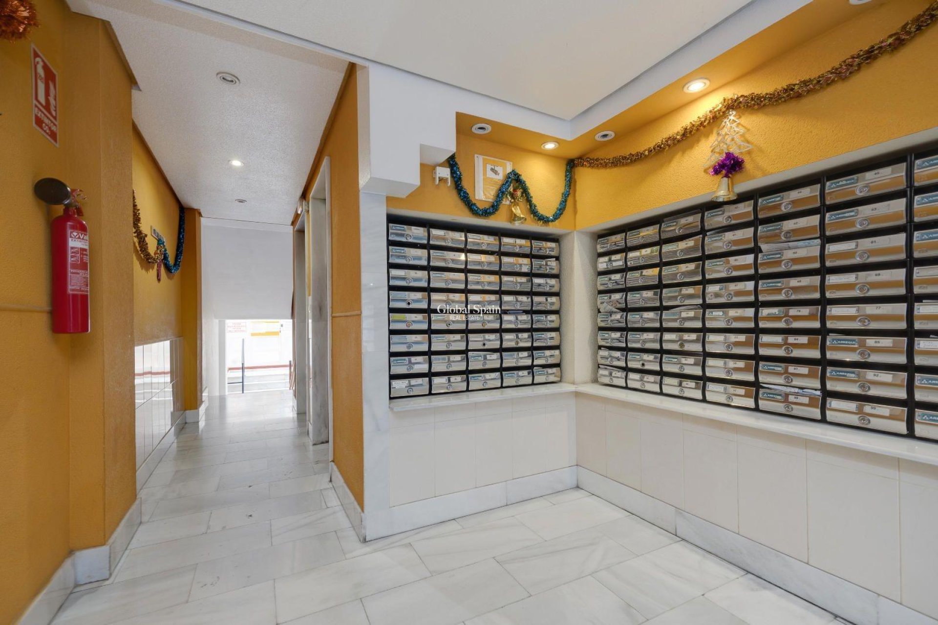 Wederverkoop - APPARTEMENT -
TORREVIEJA - Center