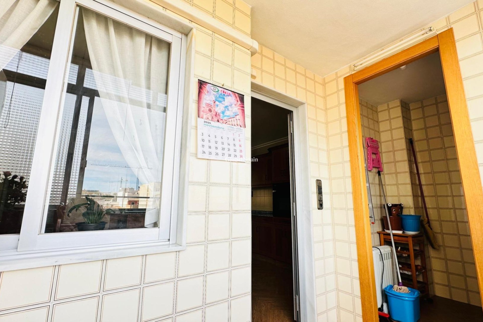 Wederverkoop - APPARTEMENT -
TORREVIEJA - Center